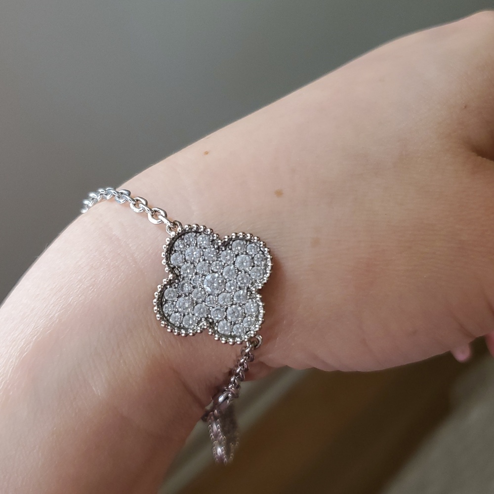Intricate Silver Crystal Clover Bracelet with Delicate Chain - Picture 7 of 8